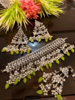 Kundan choker set with teeka - Image 6