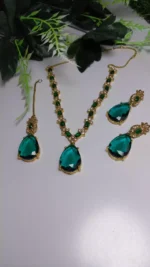 Zircon necklace set with teeka - Image 13