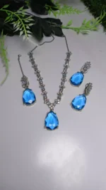 Zircon necklace set with teeka - Image 5