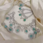 High quality bridal set with jhumar - Image 2