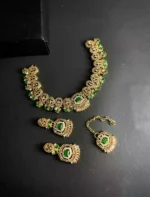 Zircon necklace set with teeka - Image 10
