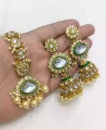 Kundan jhumki earrings with teeka - Image 5
