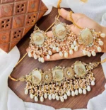 Doublet choker set with teeka
