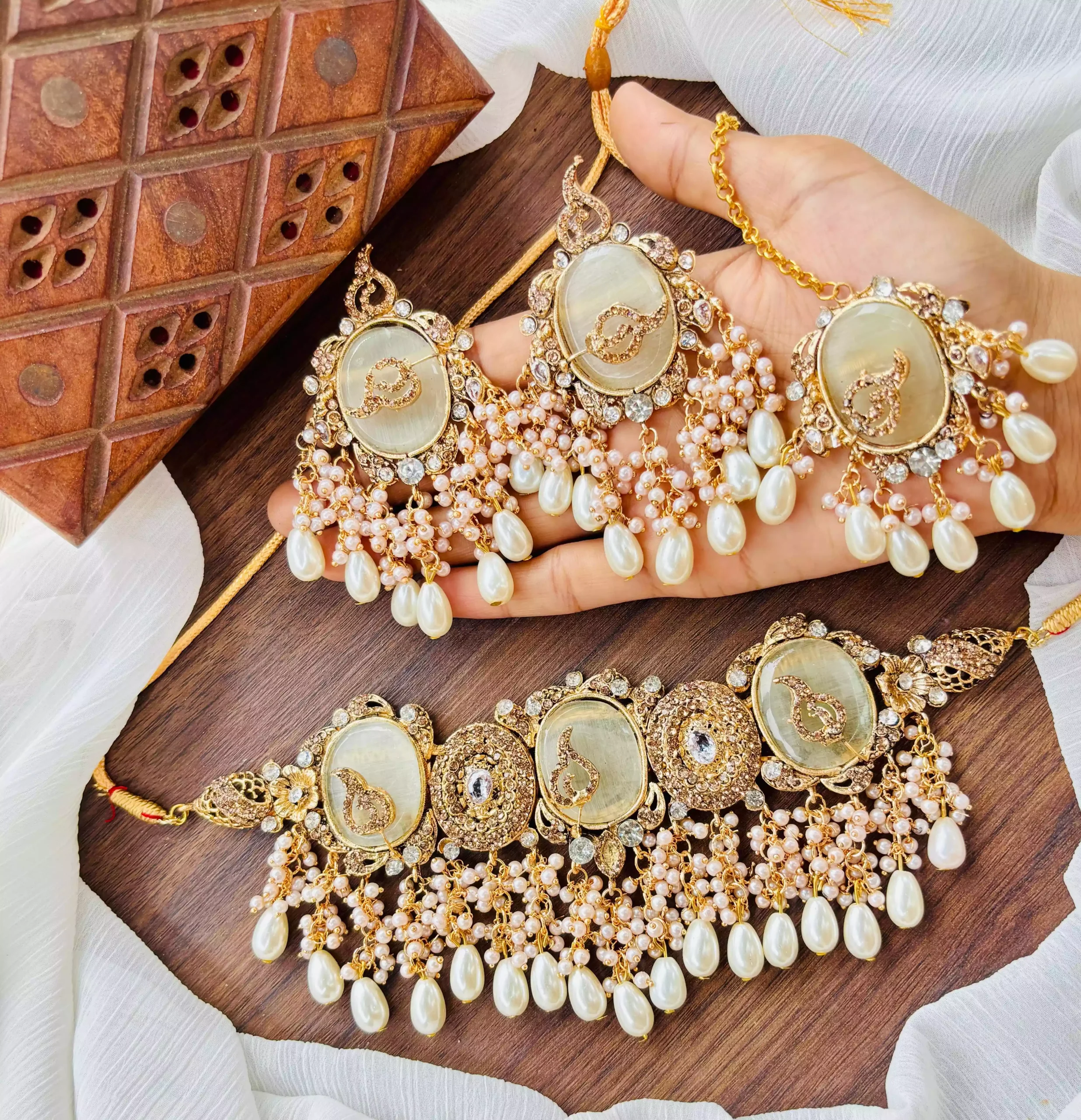 IMG-20250627-WA0016-scaled-1.webp Doublet choker set with teeka - Image 1