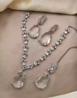 Zircon necklace set with teeka - Image 8