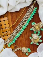 Kundan choker set with teeka - Image 5