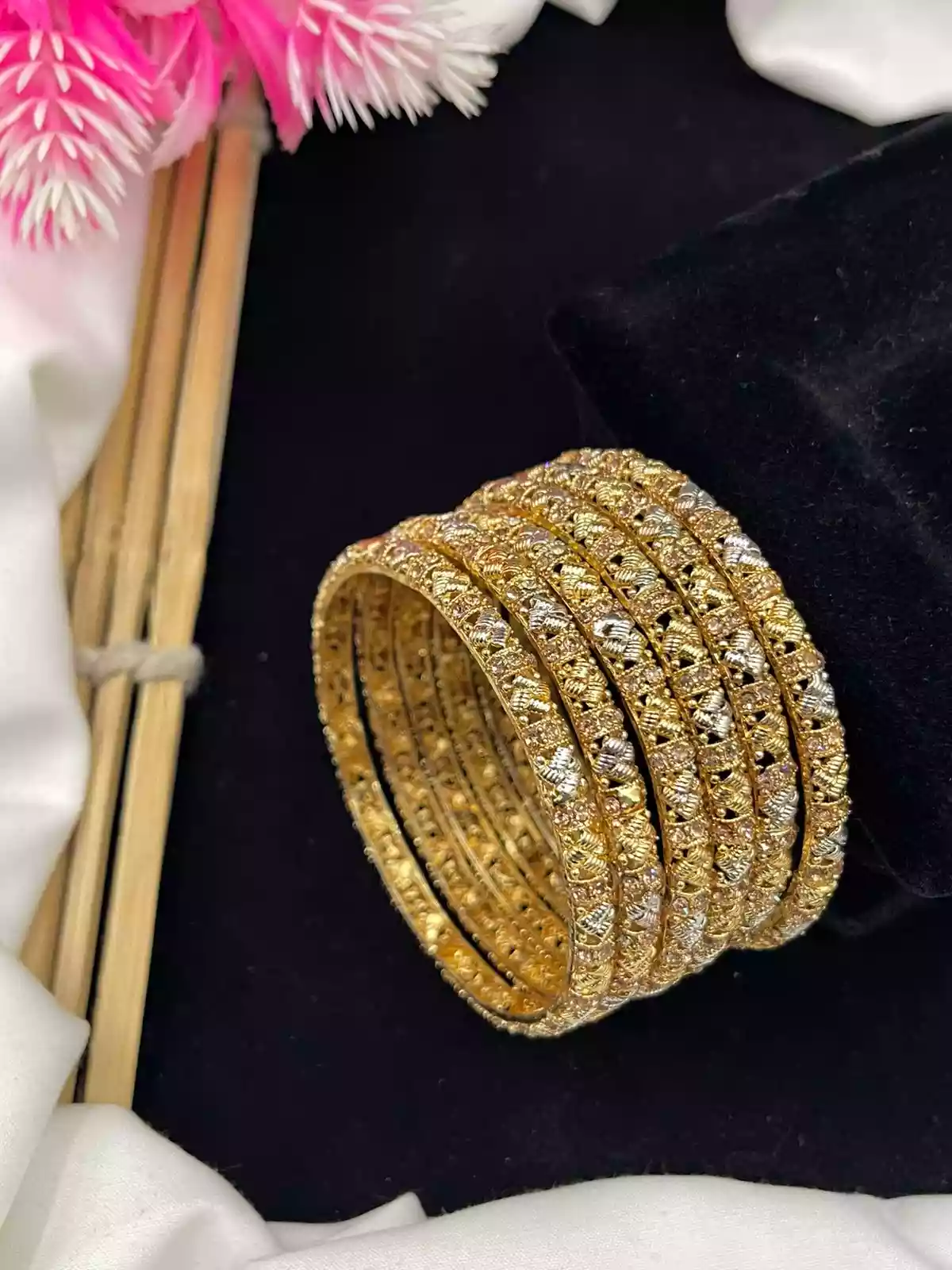 IMG-20250717-WA0021.webp Gold plated 6pcs bangles set - Image 1
