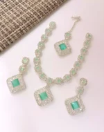 Zircon necklace set with teeka - Image 5