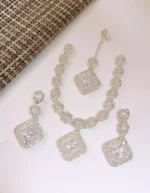 Zircon necklace set with teeka - Image 3