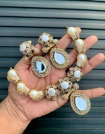 Crafted mother of pearl necklace set - Image 3