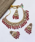 Kundan necklace set with teeka - Image 2
