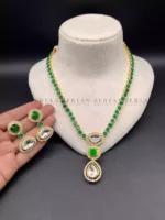 Elegant maala with kundan pendant - Image 3