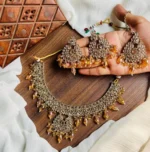 Zircon necklace set with teeka - Image 3
