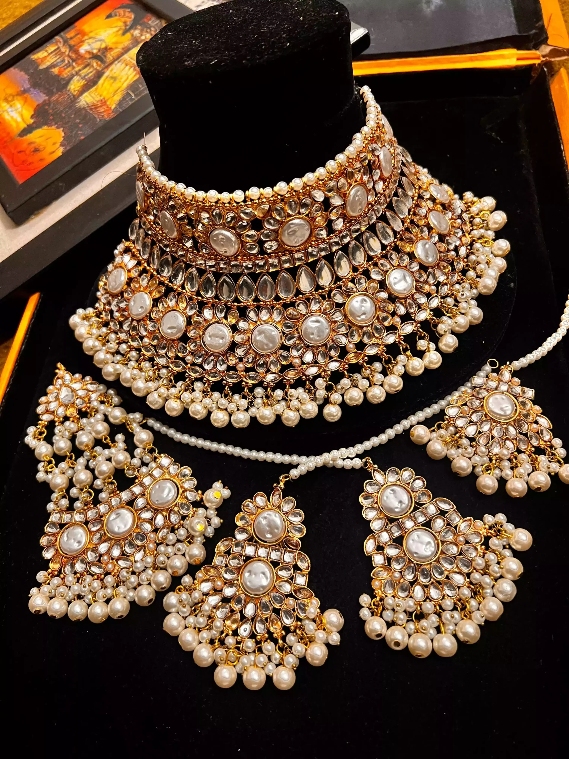 IMG-20251204-WA0015-scaled-1.webp MOP kundan bridal set - Image 1
