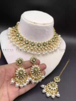 Kundan necklace set with big size teeka - Image 7
