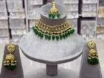 Kundan choker set with teeka - Image 4