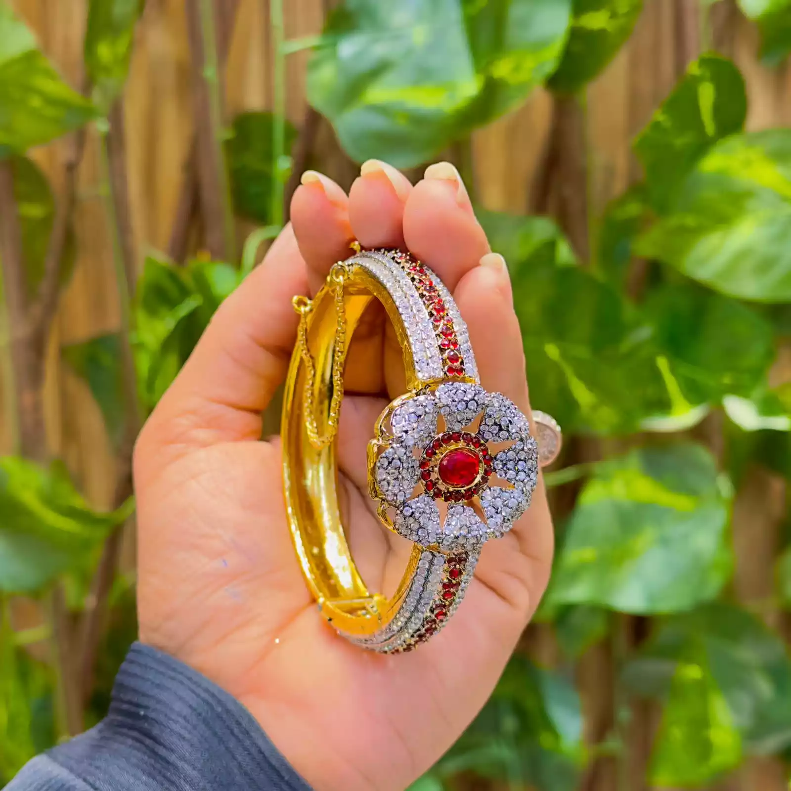 WhatsApp-Image-2026-02-01-at-3.44.54-PM.webp Rp jarao floral kara - Image 1