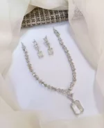 Elegant necklace set - Image 4