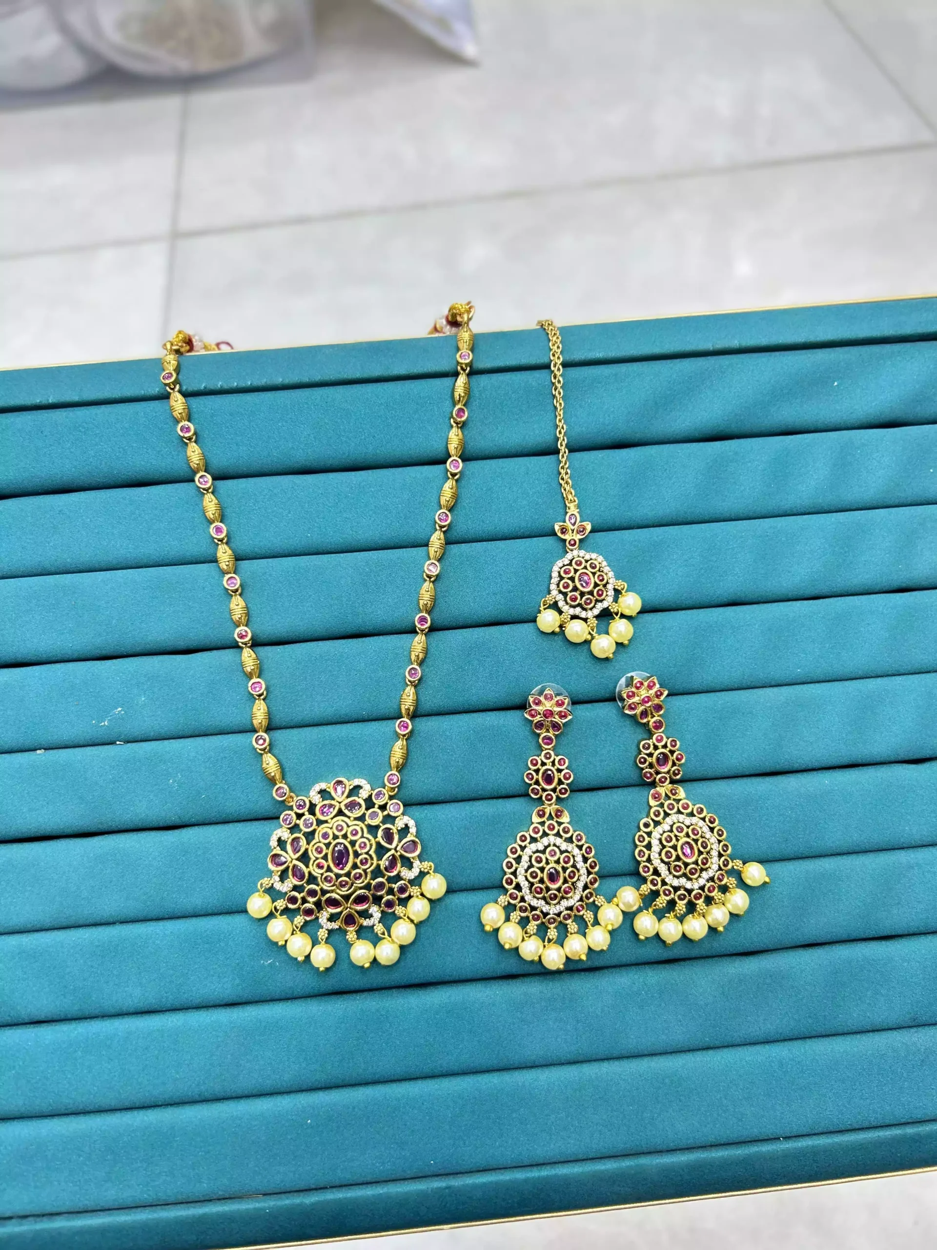 WhatsApp Image 2026-02-18 at 7.22.34 PM (1) South indian set with teeka - Image 1