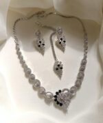 Indian necklace set with teeka - Image 2