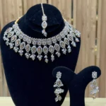 Zircon necklace set with teeka - Image 2