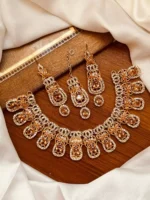 Zircon necklace set with teeka - Image 2