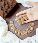 Zircon necklace set with teeka - Image 2