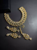 Zircon necklace set with teeka - Image 3