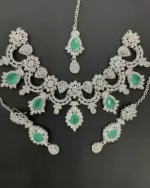 Zircon necklace set with teeka - Image 6