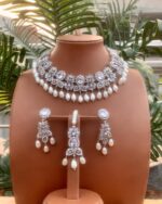 Zircon necklace set with teeka - Image 4