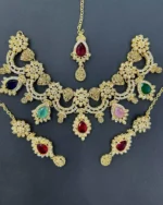 Zircon necklace set with teeka - Image 4