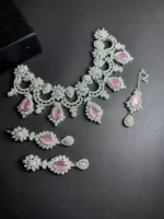 Zircon necklace set with teeka - Image 6