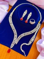 Zircon necklace set with bracelet