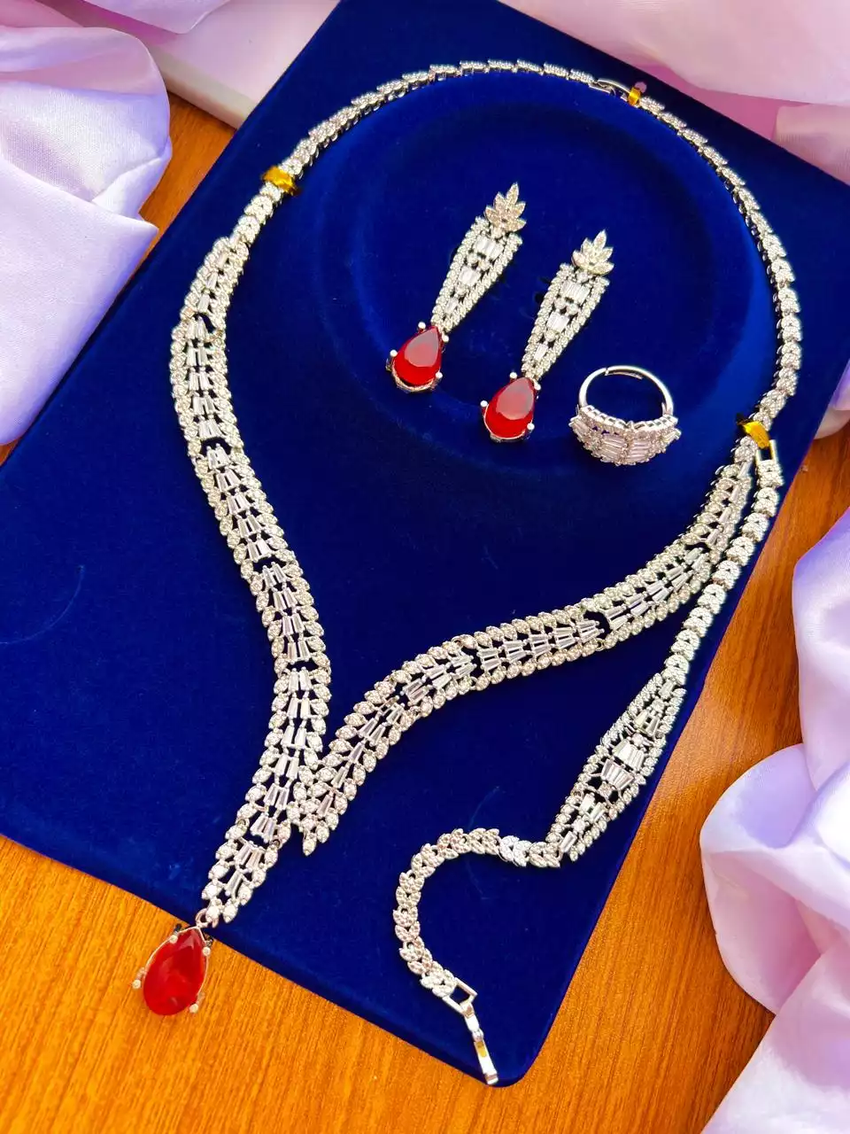 red-15.webp Zircon necklace set with bracelet - Image 1