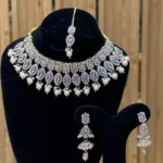 Zircon necklace set with teeka - Image 3